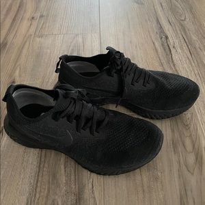 Nike Epic React Flyknit Size 9 (women)/ 7.5 (men)